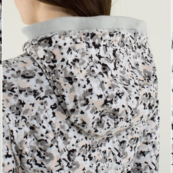 Lululemon After Asana Hoodie - Picture 3 of 7